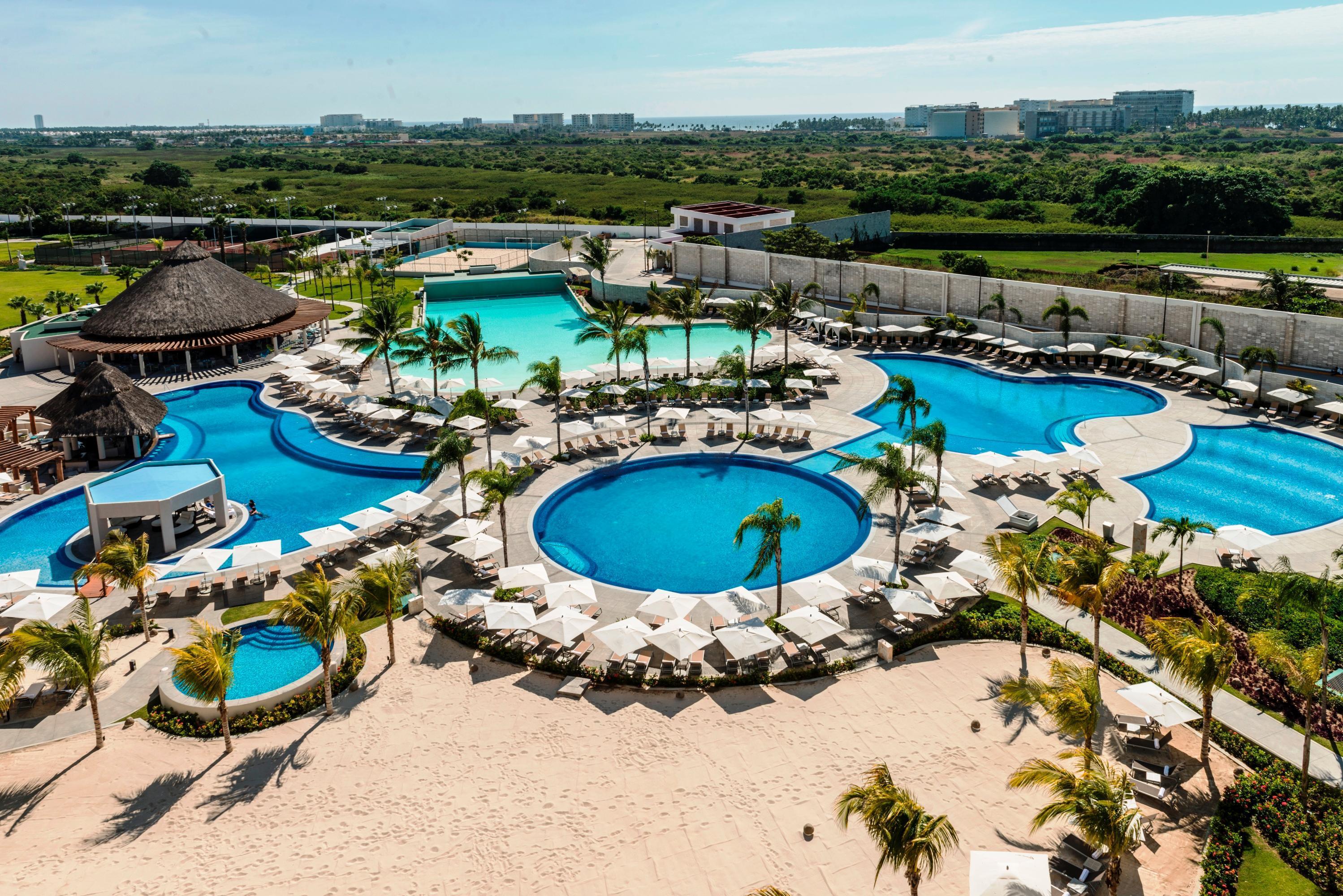 Resort Palacio Mundo Imperial 5*